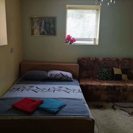 רוסה Two Bedroom Townhouse Mika מראה חיצוני תמונה