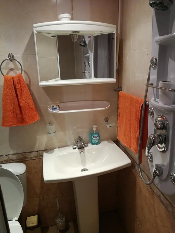 רוסה Two Bedroom Townhouse Mika מראה חיצוני תמונה